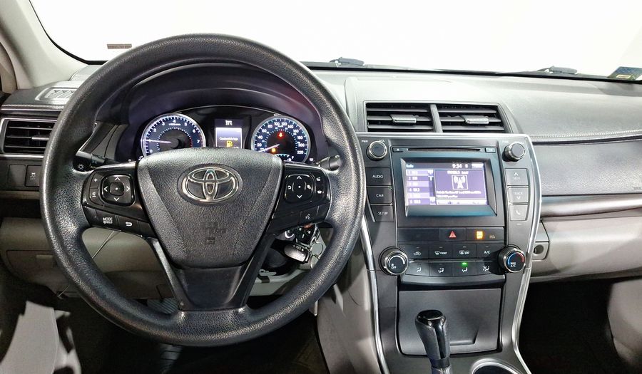 Toyota Camry 2.5 LE AT Sedan 2017
