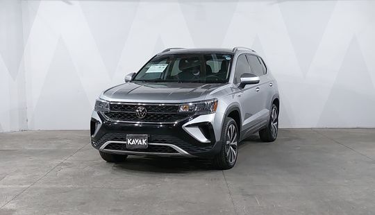 Volkswagen • Taos