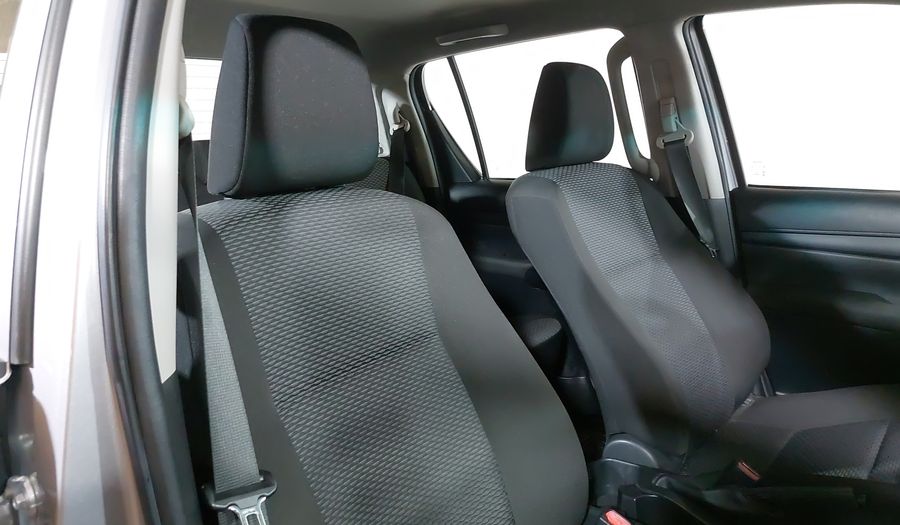 Toyota Hilux 2.7 DOBLE CABINA SR (D-CAB MID) Pickup 2018