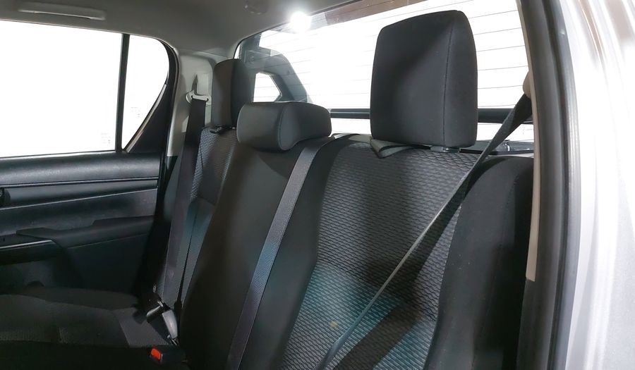 Toyota Hilux 2.7 DOBLE CABINA SR (D-CAB MID) Pickup 2018