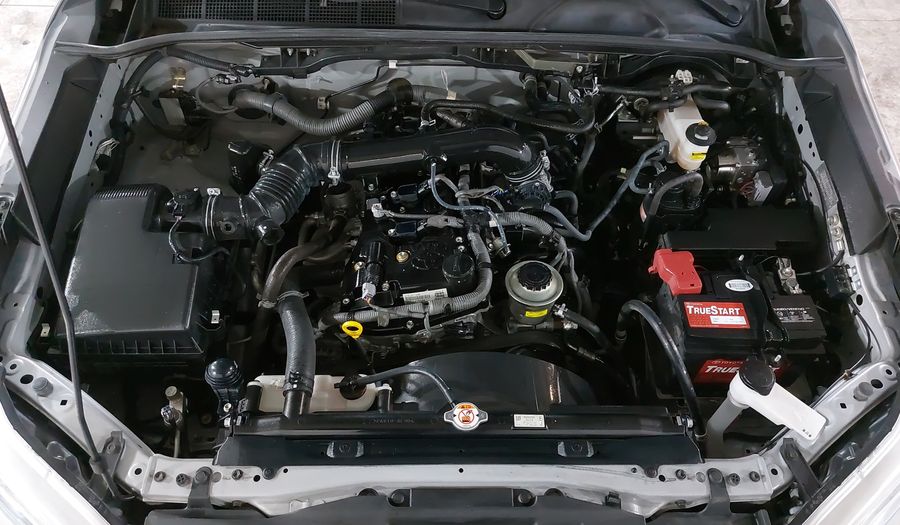 Toyota Hilux 2.7 DOBLE CABINA SR (D-CAB MID) Pickup 2018
