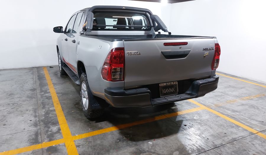 Toyota Hilux 2.7 DOBLE CABINA SR (D-CAB MID) Pickup 2018
