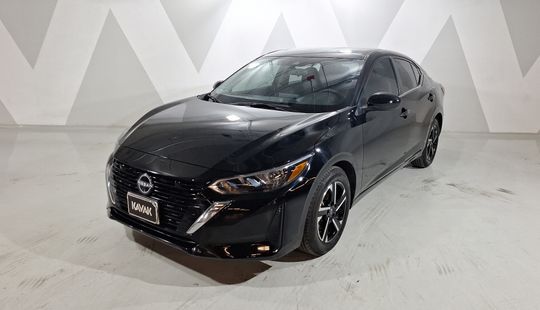 Nissan • Sentra