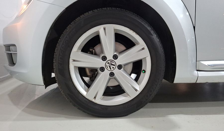 Volkswagen Beetle 2.5 SPORTLINE TIPTRONIC Hatchback 2016