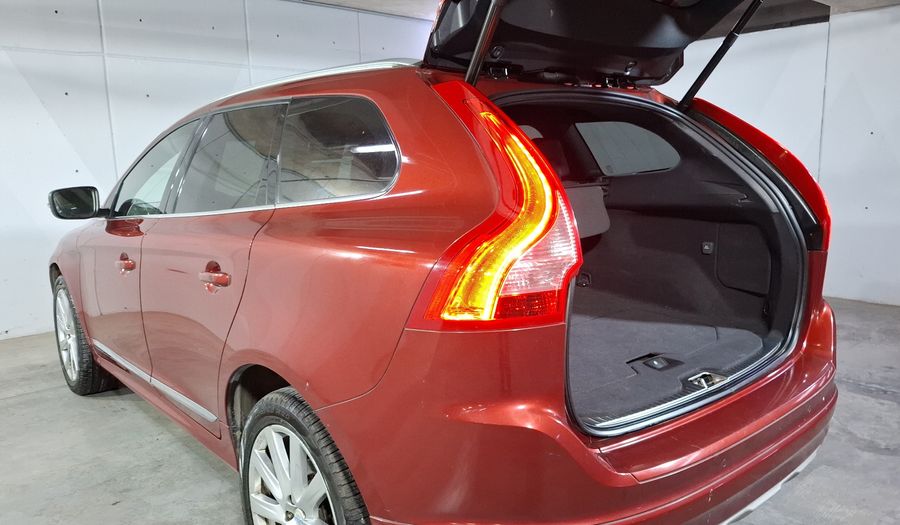 Volvo Xc60 2.0 INSCRIPTION T6 AWD AT Suv 2017