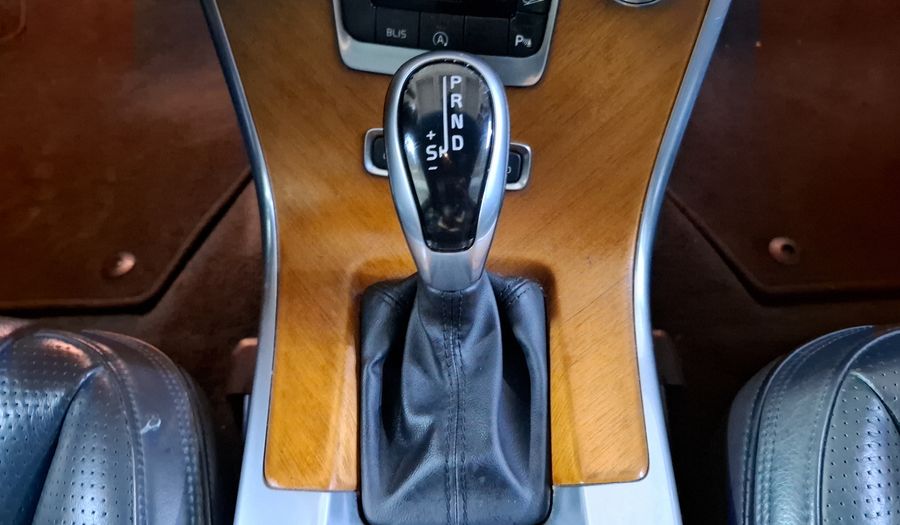 Volvo Xc60 2.0 INSCRIPTION T6 AWD AT Suv 2017