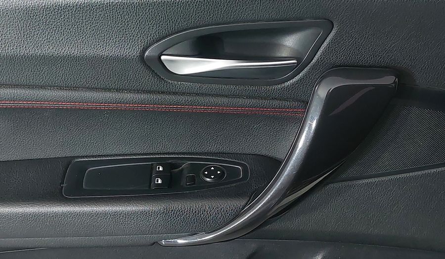 Bmw Serie 2 2.0 220IA SPORT LINE Coupe 2015