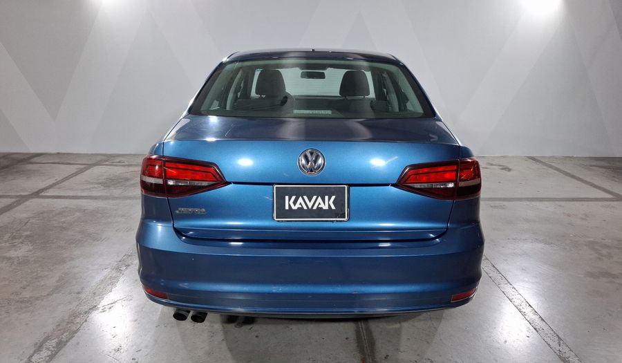 Volkswagen Jetta 2.0 MT Sedan 2016