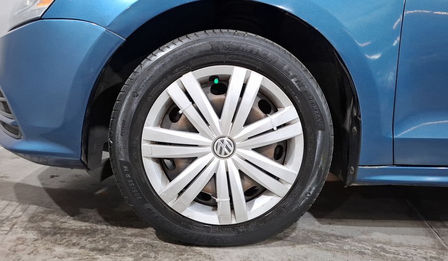 Volkswagen Jetta 2.0 MT Sedan 2016
