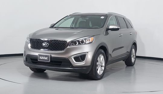 2018 • 60,296 km • Automático