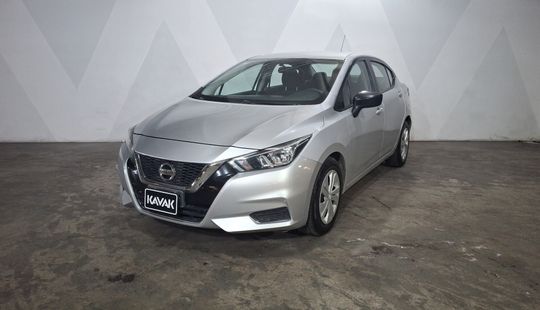Nissan • Versa