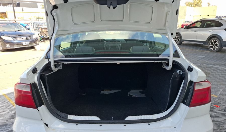 Volkswagen Voyage 1.6 TRENDLINE Sedan 2019