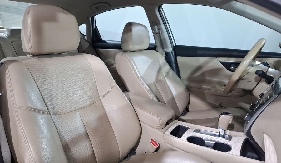 Nissan Altima 2.5 ADVANCE CVT Sedan 2017