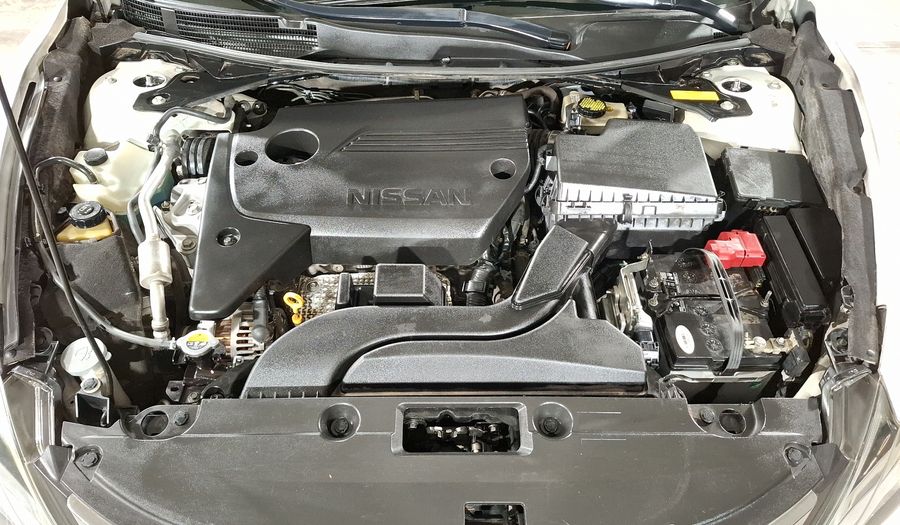 Nissan Altima 2.5 ADVANCE CVT Sedan 2017