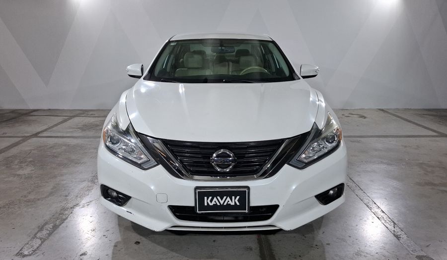 Nissan Altima 2.5 ADVANCE CVT Sedan 2017