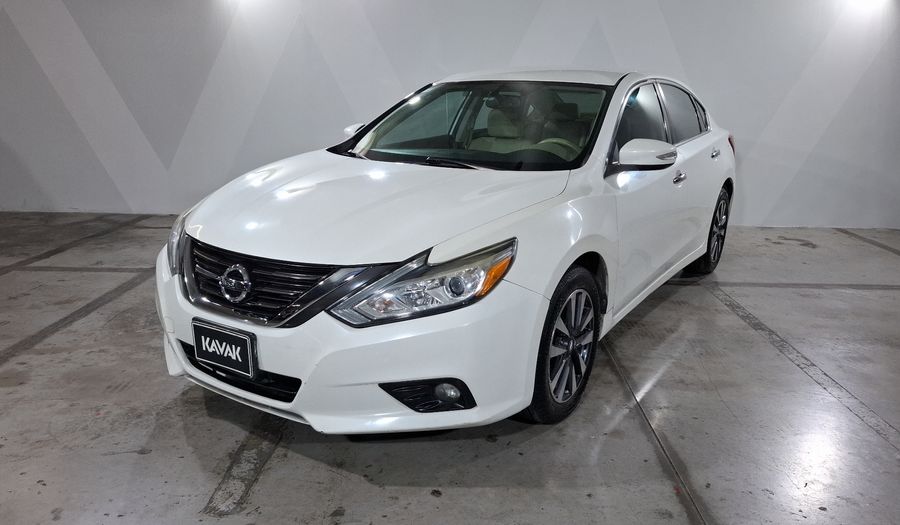 Nissan Altima 2.5 ADVANCE CVT Sedan 2017