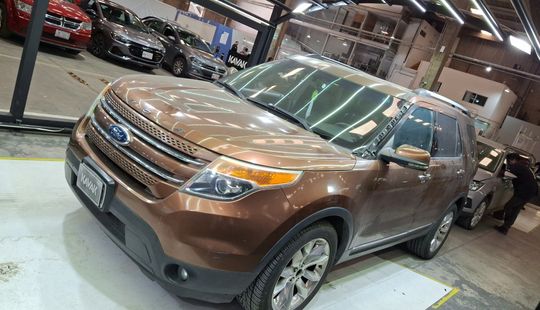 Ford • Explorer