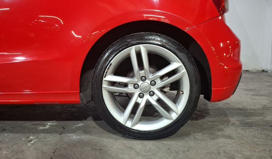 Audi A1 1.4 TFSI S LINE PLUS TRONIC Hatchback 2012