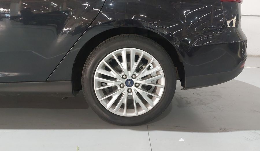 Ford Focus SE PLUS FASTBACK Sedan 2018