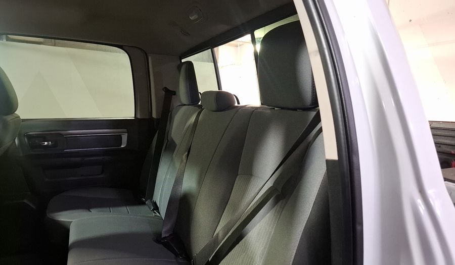 Ram 1500 5.7 CREW CAB SLT TRABAJO 4X4 V8 8 AUTO Pickup 2023