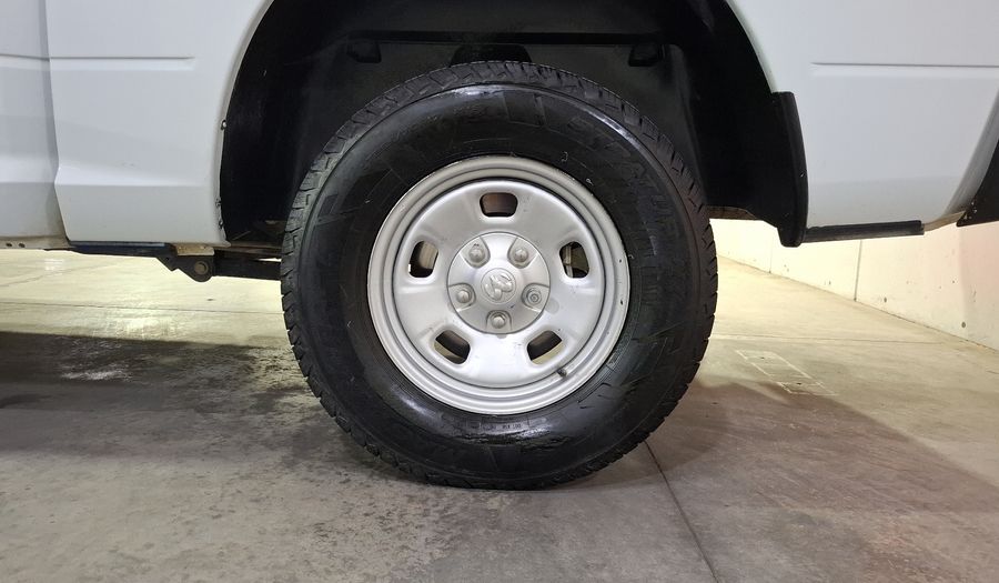 Ram 1500 5.7 CREW CAB SLT TRABAJO 4X4 V8 8 AUTO Pickup 2023