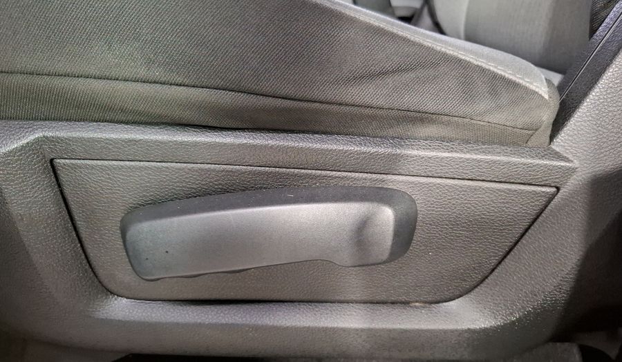 Ram 1500 5.7 CREW CAB SLT TRABAJO 4X4 V8 8 AUTO Pickup 2023