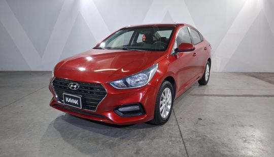 Hyundai • Accent