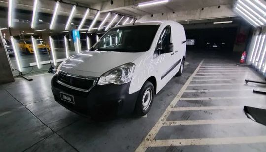 Peugeot • Partner