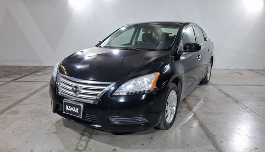 Nissan • Sentra