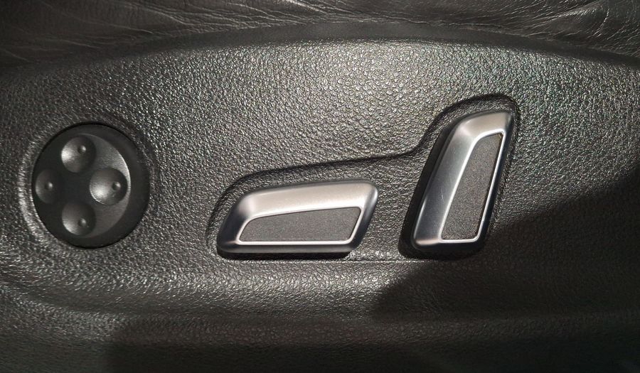 Audi A4 2.0 TFSI TRENDY PLUS MULTITRONIC Sedan 2013