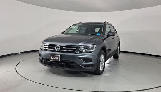 Volkswagen • Tiguan