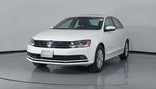Volkswagen • Jetta