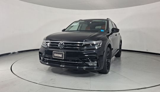 Volkswagen • Tiguan