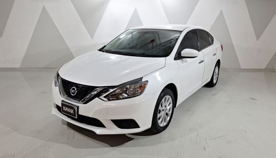 Nissan • Sentra