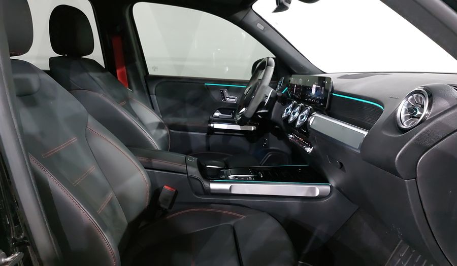 Mercedes Benz Clase Glb 2.0 MERCEDES-AMG 35 DCT 4MATIC Suv 2022
