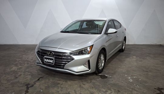 Hyundai • Elantra