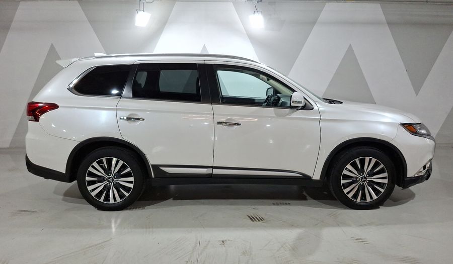 Mitsubishi Outlander 2.4 LIMITED CVT Suv 2020