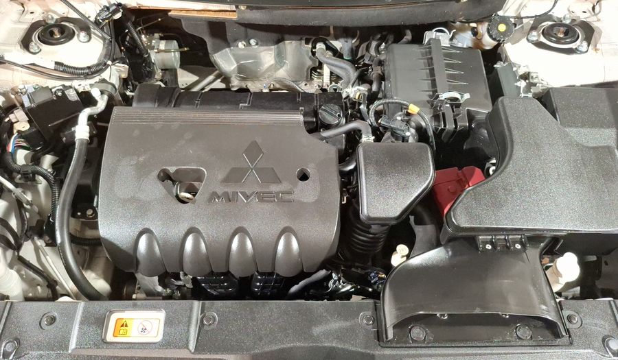 Mitsubishi Outlander 2.4 LIMITED CVT Suv 2020