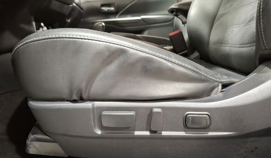 Mitsubishi Outlander 2.4 LIMITED CVT Suv 2020