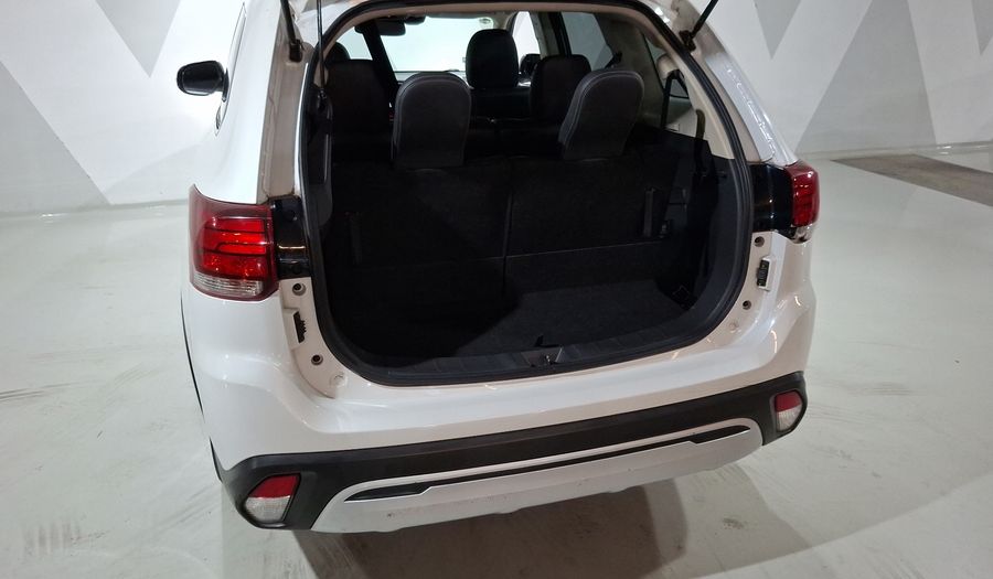 Mitsubishi Outlander 2.4 LIMITED CVT Suv 2020