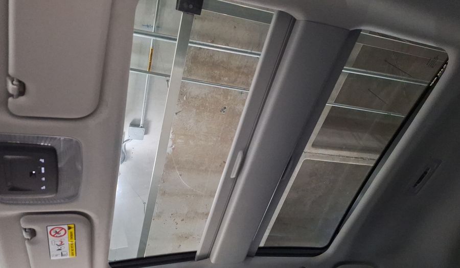 Toyota Prius 1.8 HEV PREMIUM AUTO Hatchback 2023