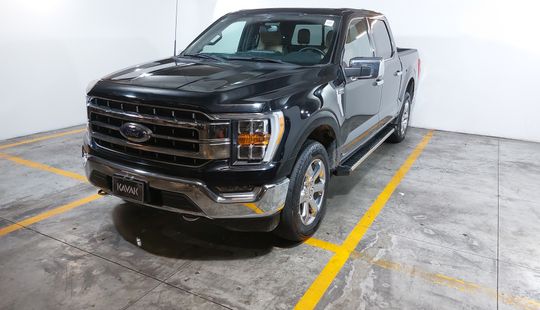 Ford • Lobo