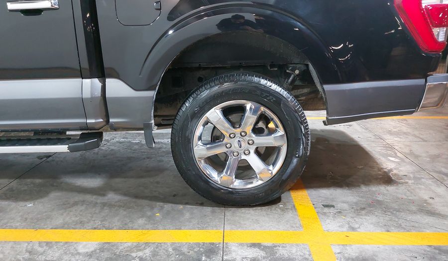 Ford Lobo 3.5 LOBO LARIAT CREW CAB AUTO 4WD Pickup 2023