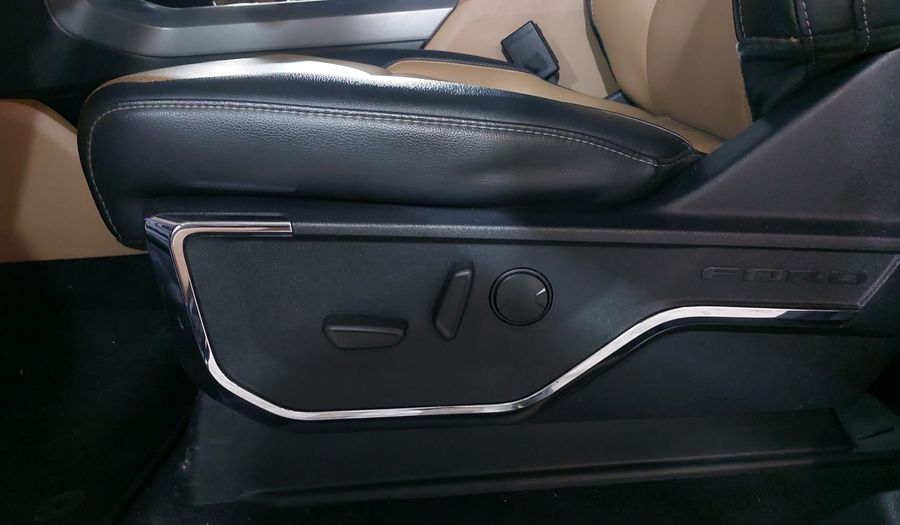 Ford Lobo 3.5 LOBO LARIAT CREW CAB AUTO 4WD Pickup 2023