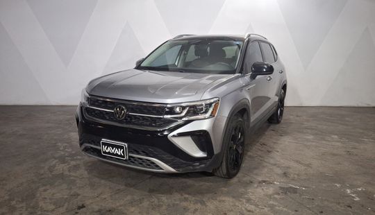 Volkswagen • Taos