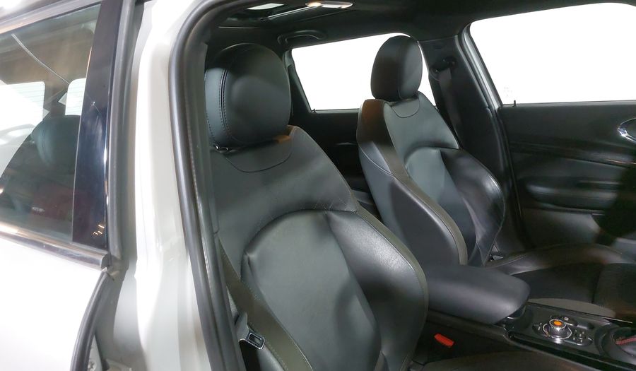 Mini Clubman 2.0 COOPER S CLUBMAN HOT CHILI DCT Wagon 2021