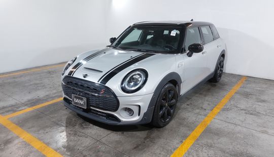 Mini • Clubman