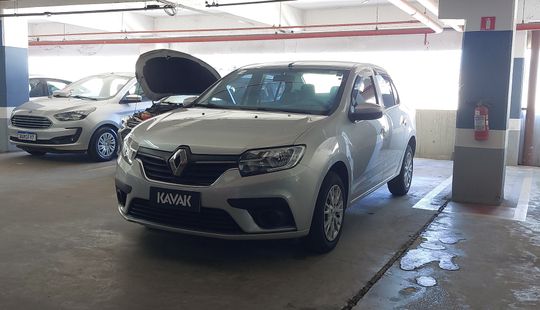 Renault • Logan