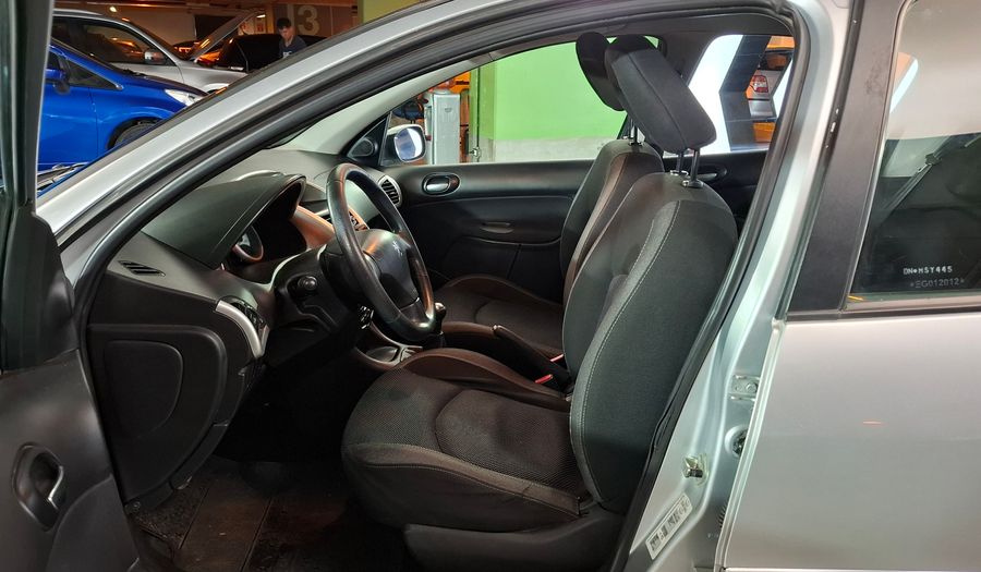 Peugeot 207 1.6 FELINE COMPACT Hatchback 2013