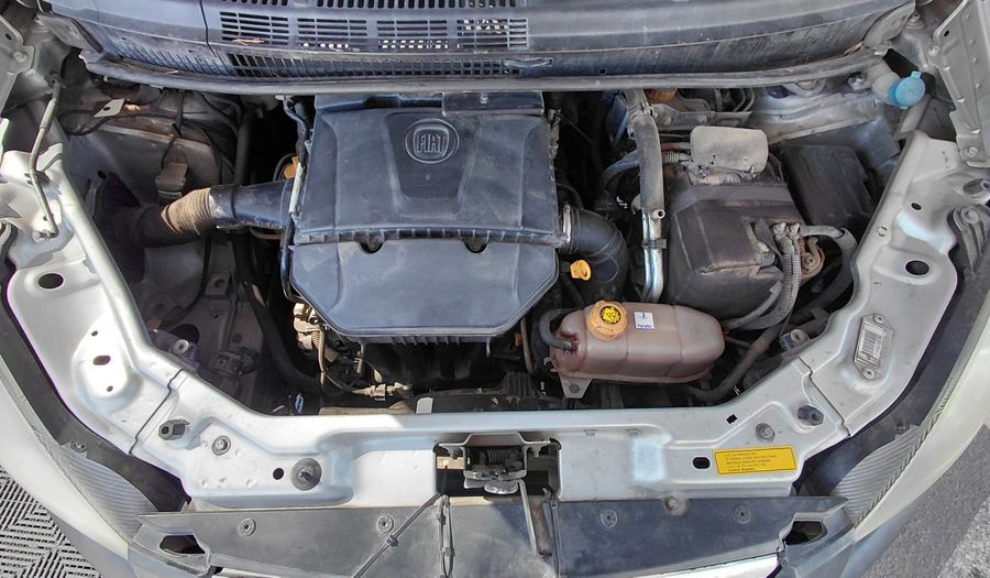 Fiat Idea 1.6 ADVENTURE 16V Minivan 2012